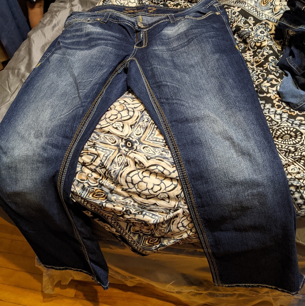 Woman's plus size Seven jeans